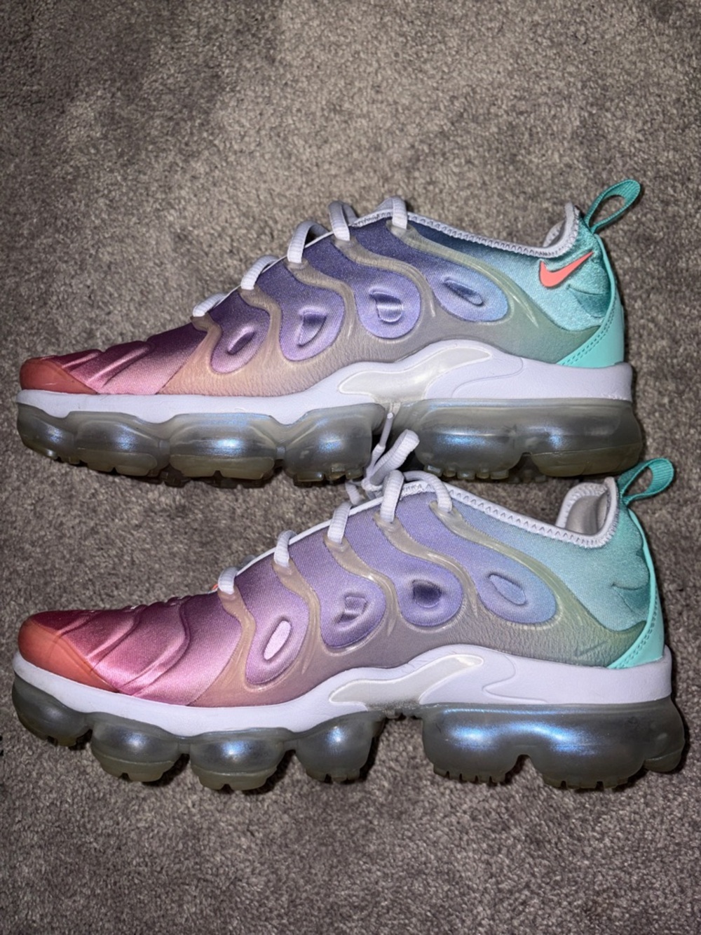 Nike Vapormax Plus - Picture 3 of 4